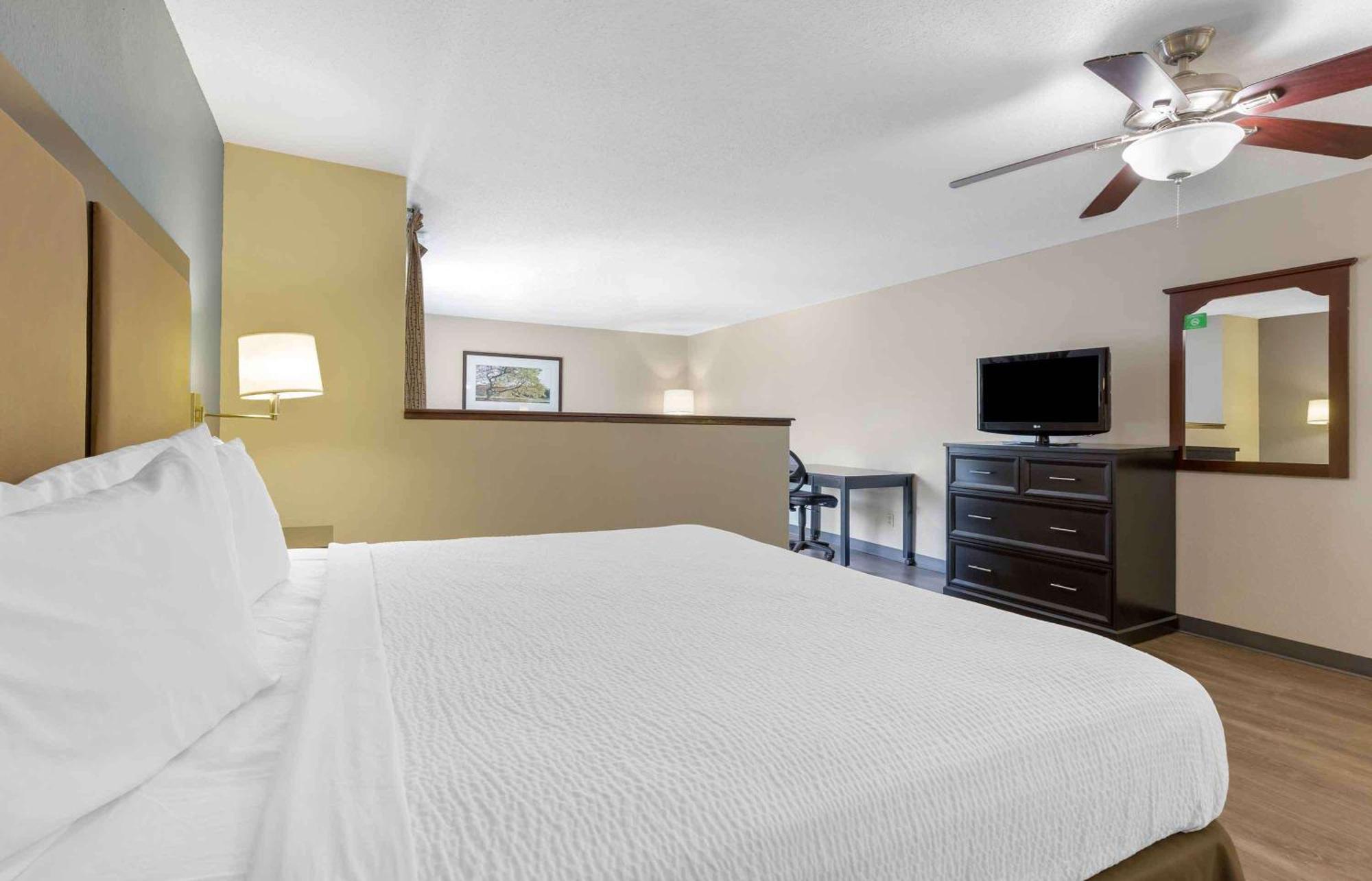 Extended America - - Germantown West Hotel